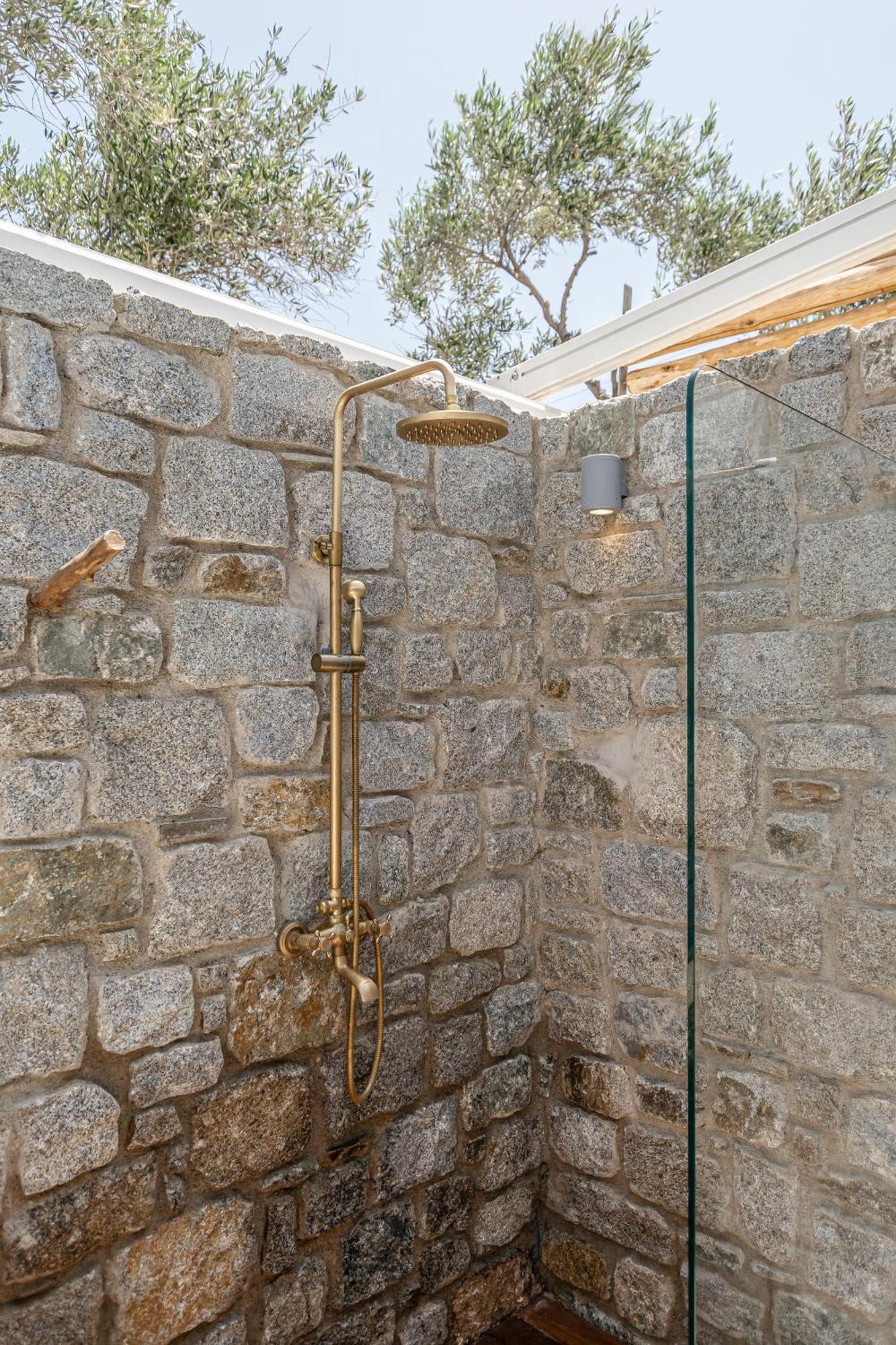 Naxian Serenity Suites Agia Anna  Extérieur photo