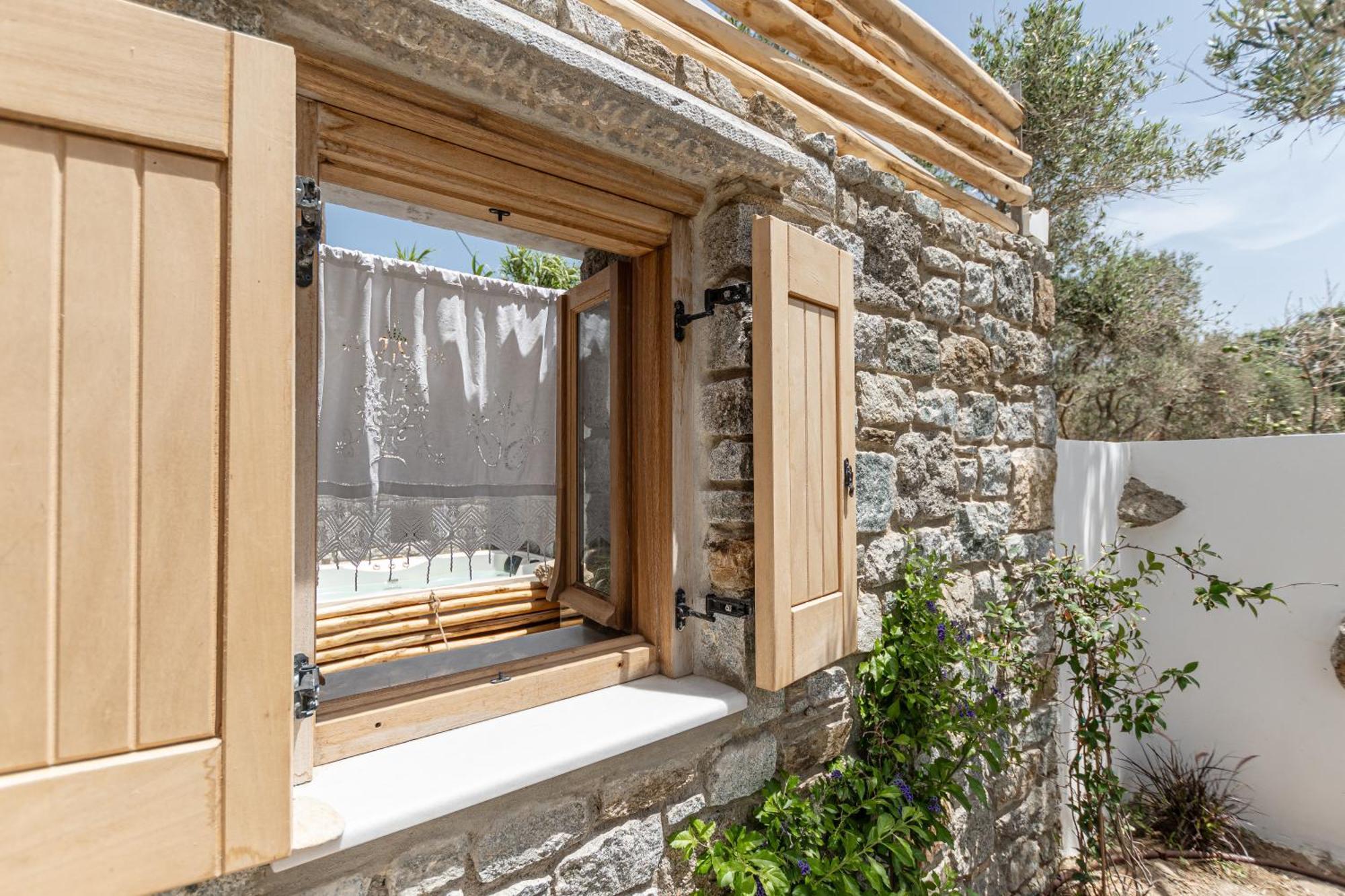 Naxian Serenity Suites Agia Anna  Extérieur photo
